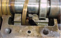 Figure 8: Oil ring with evidence of
damage due to “wobbling”