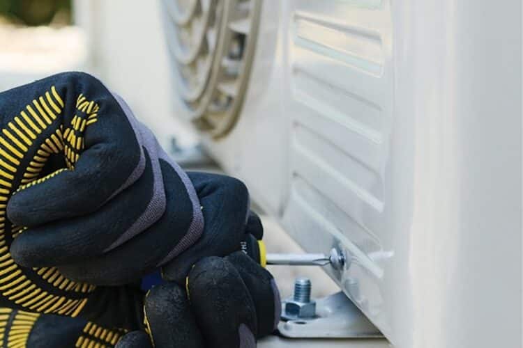 Glenn Evans from the ARC highlights the importance of sustainability and the path to net zero via the installation of heat pumps.